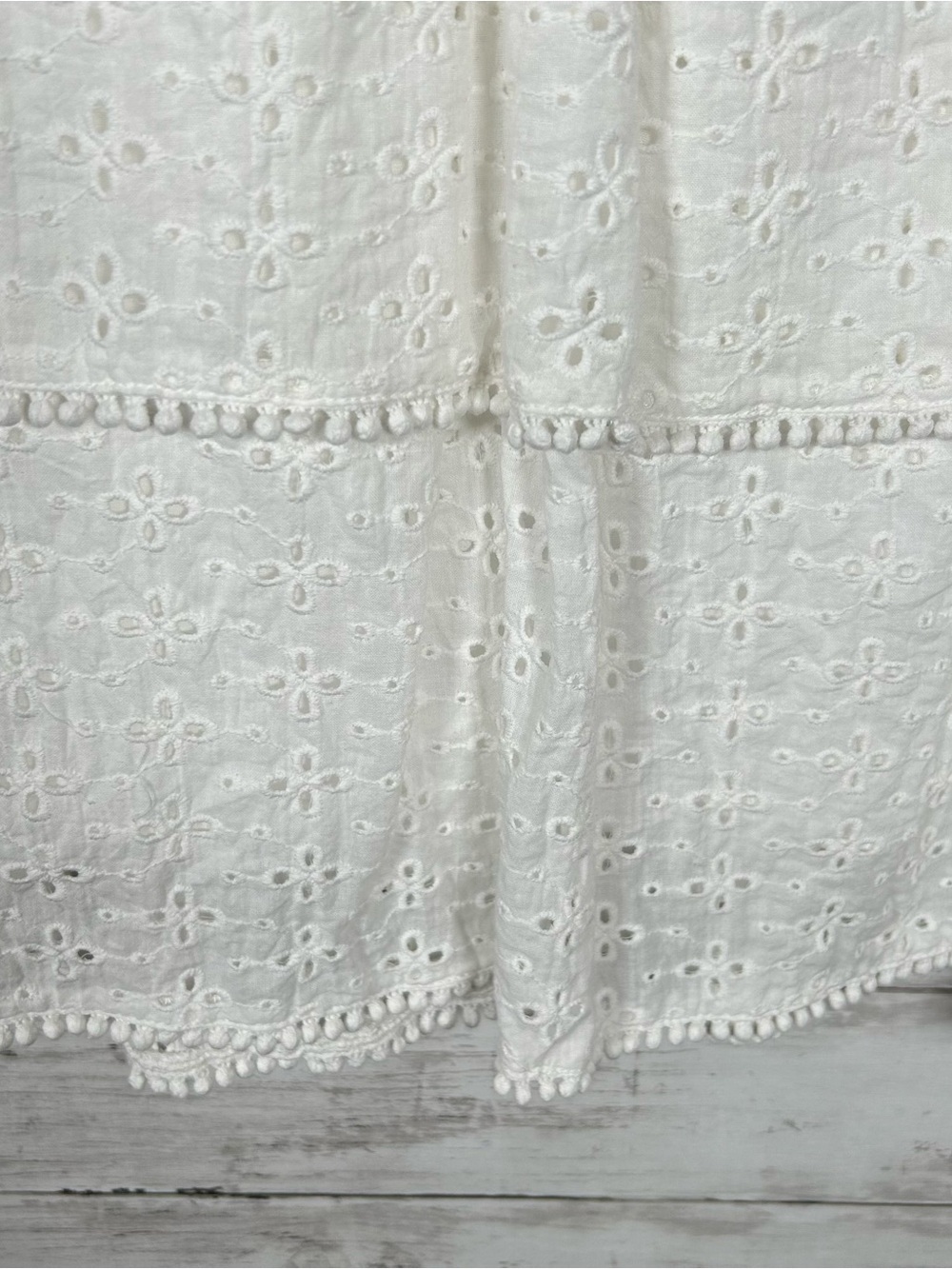 Pinch Eyelet Tiered Puff Sleeve Dress White L
In excellent clean condition - Picture 8 of 9